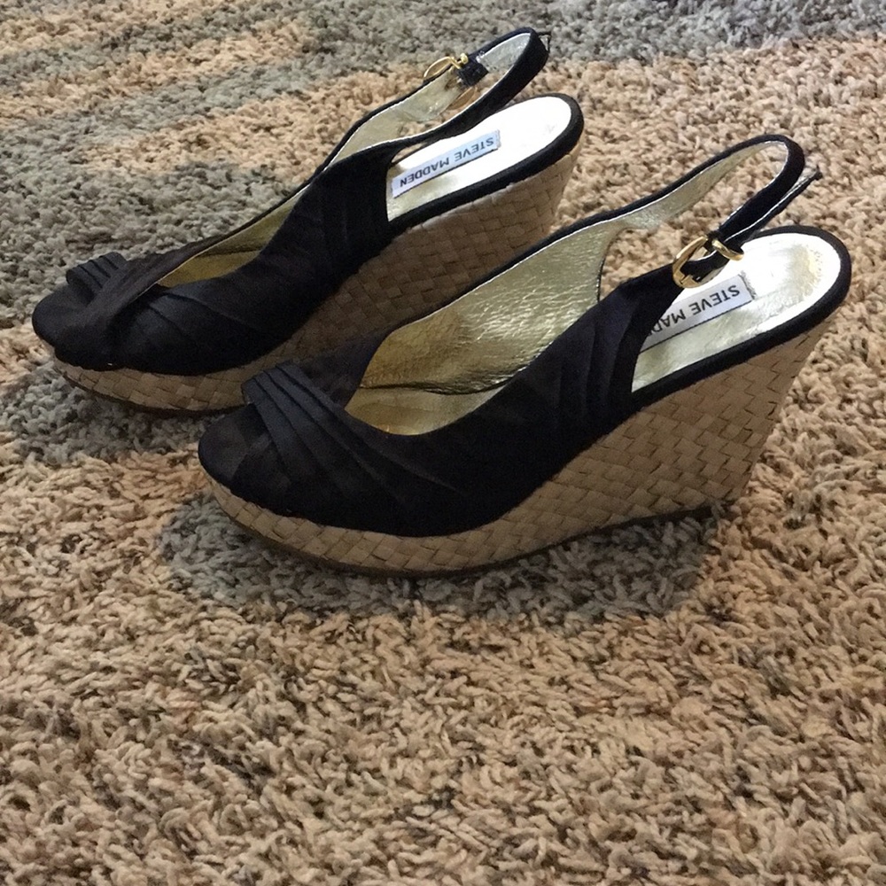 Steve Madden Wedges